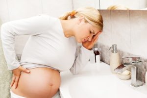Чем опасны проблемы с почками во время беременности
